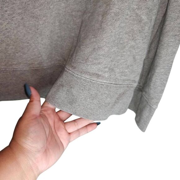 Levis Graphic Crew Neck Sweater - Picture 2 of 6